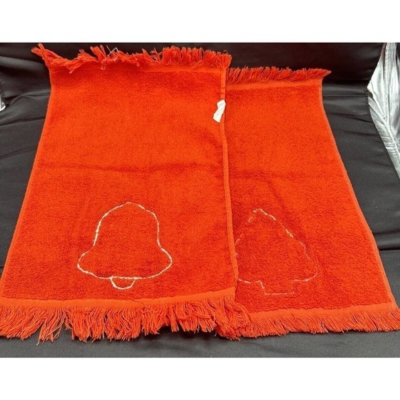 Vintage Christmas “Fine Fashion Towels” Hand Towels (2) Embroidered Bell Tree - Picture 4 of 5